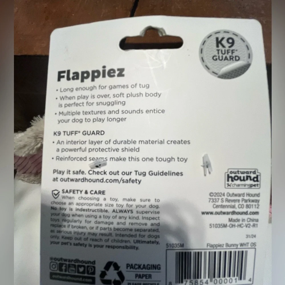 NWT Flappiez Outward Hound Flappiez Bunny Dog Toy with White and Pink Accents